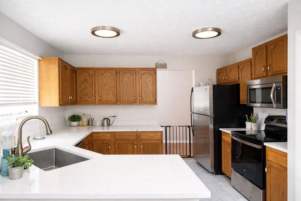 Photo of 901 SW Gaitor Avenue, Port Saint Lucie, FL 34953 (MLS # B26004566)