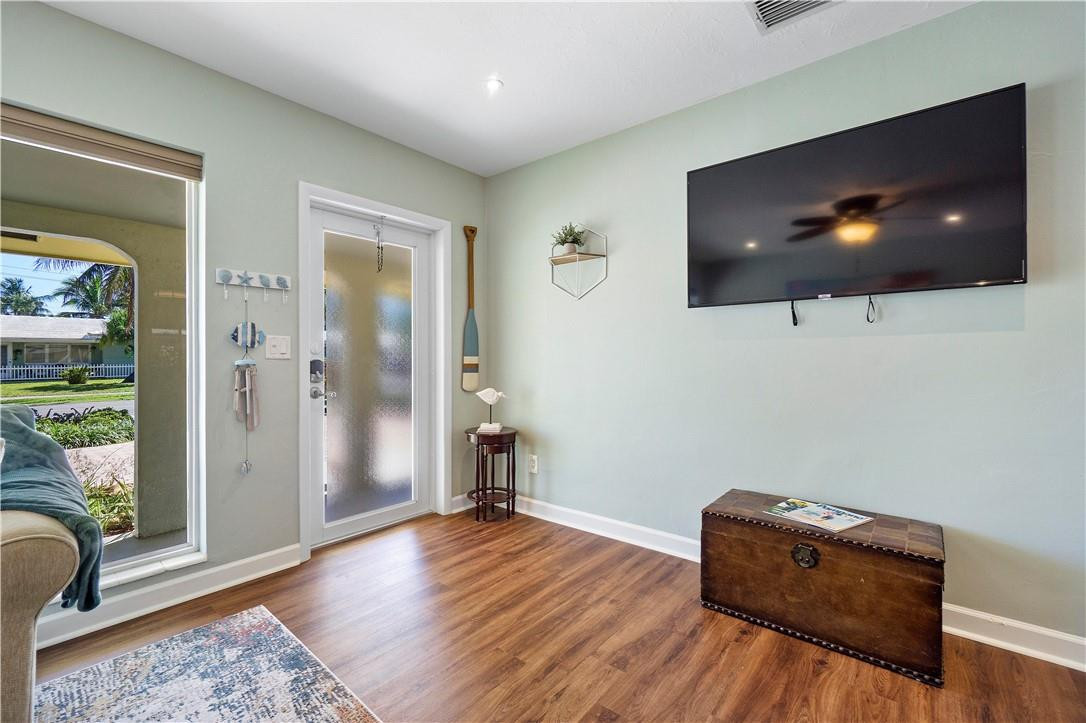 GARDEN ISLES - Residential Lease