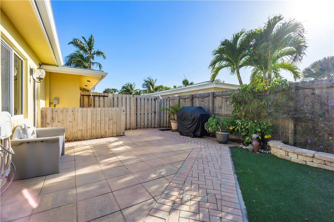 GARDEN ISLES - Residential Lease