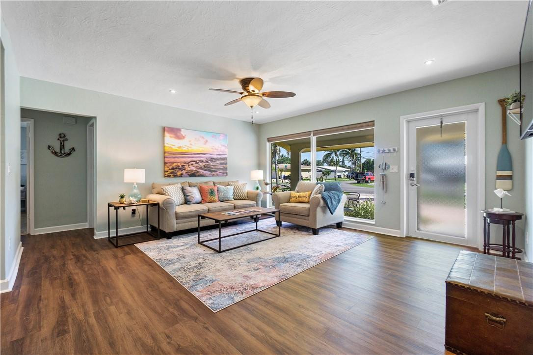 GARDEN ISLES - Residential Lease