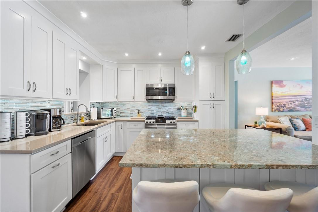 GARDEN ISLES - Residential Lease