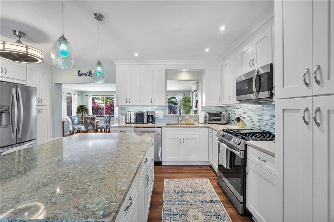 GARDEN ISLES - Residential Lease