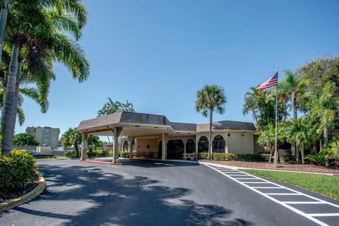 Tiny photo for 3951 Via Poinciana #214, Lake Worth, FL 33467 (MLS # R11164257)