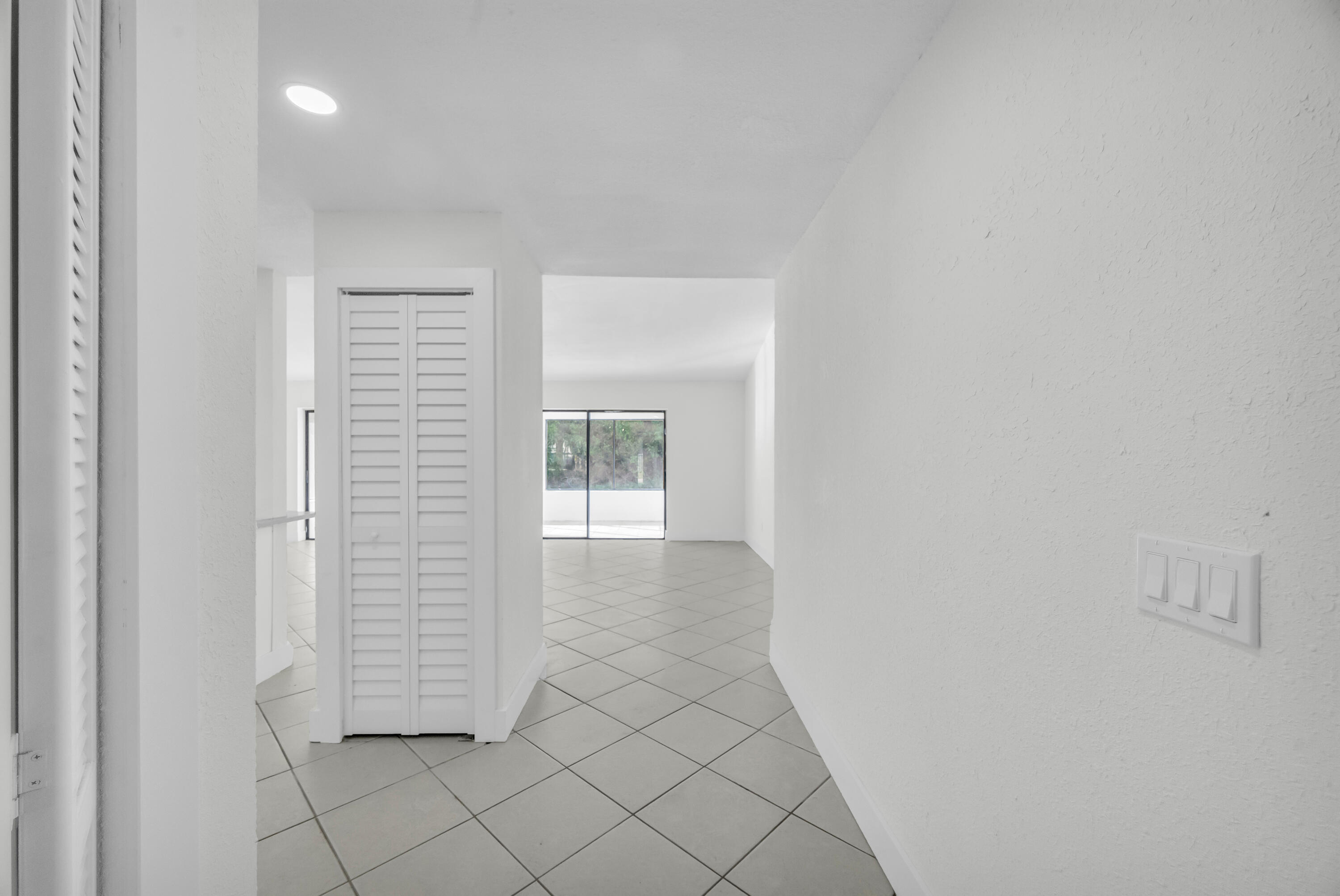 PORT ST LUCIE SECTION 30 - Residential Lease
