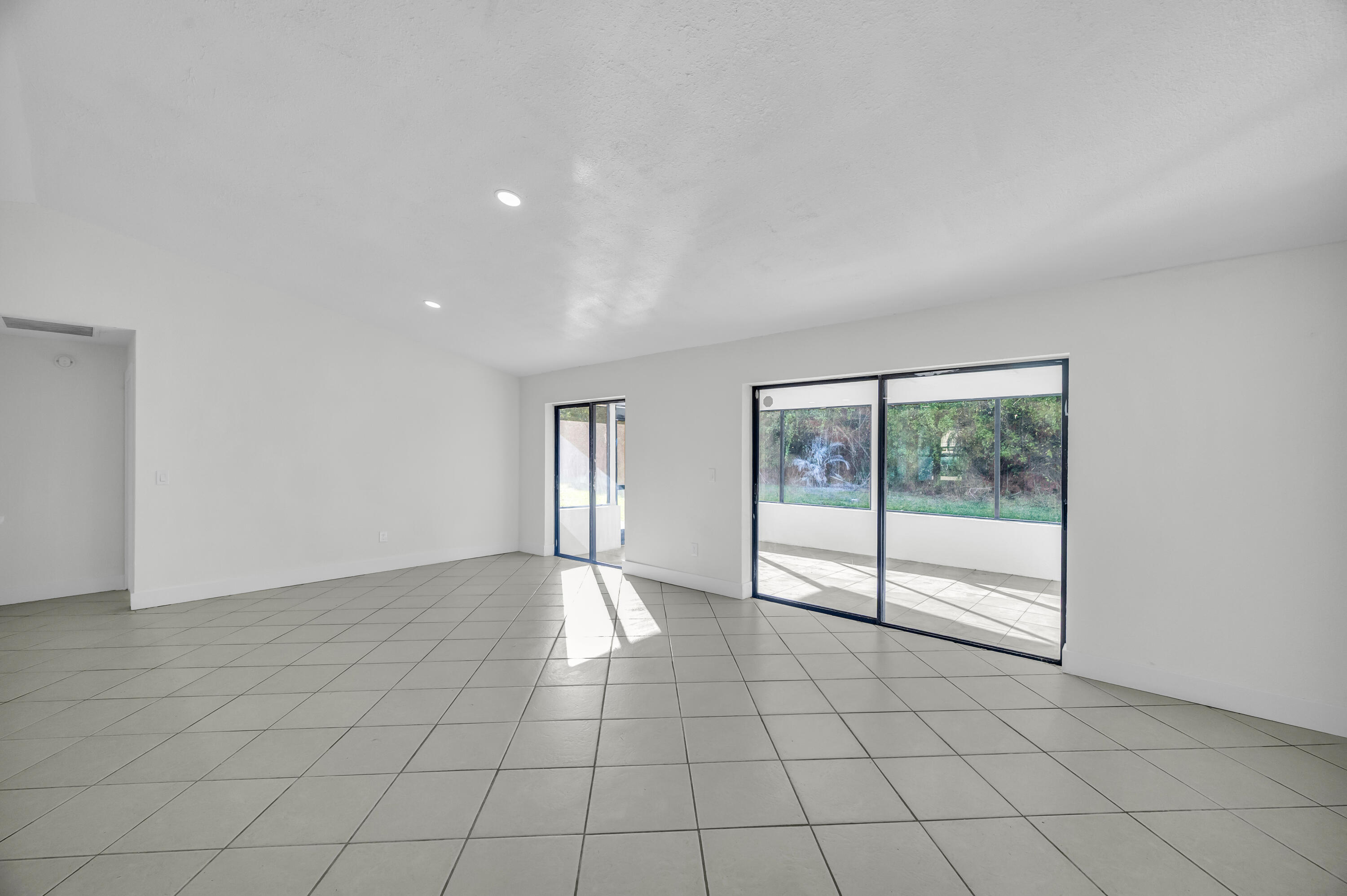 PORT ST LUCIE SECTION 30 - Residential Lease