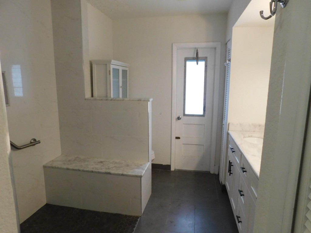 Pasadena Lakes West 69-37 - Residential