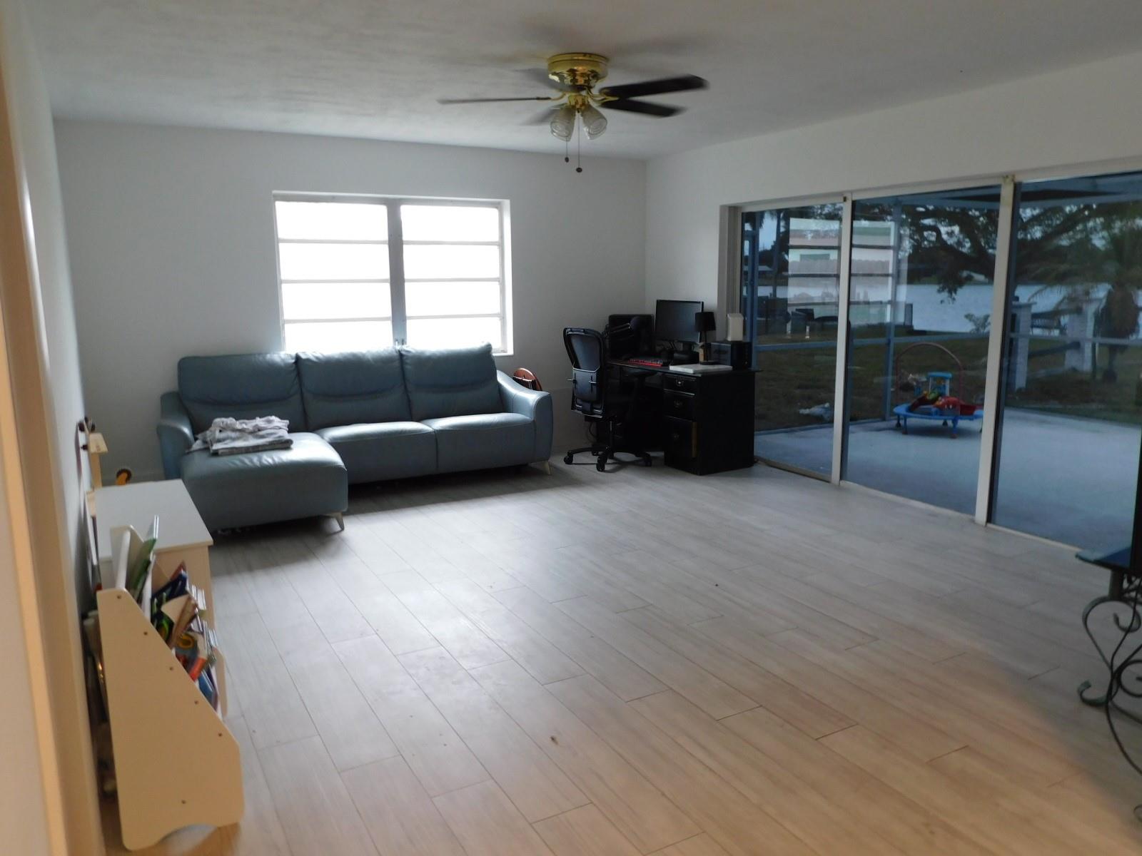 Pasadena Lakes West 69-37 - Residential