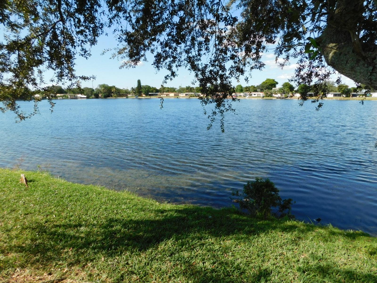 Pasadena Lakes West 69-37 - Residential