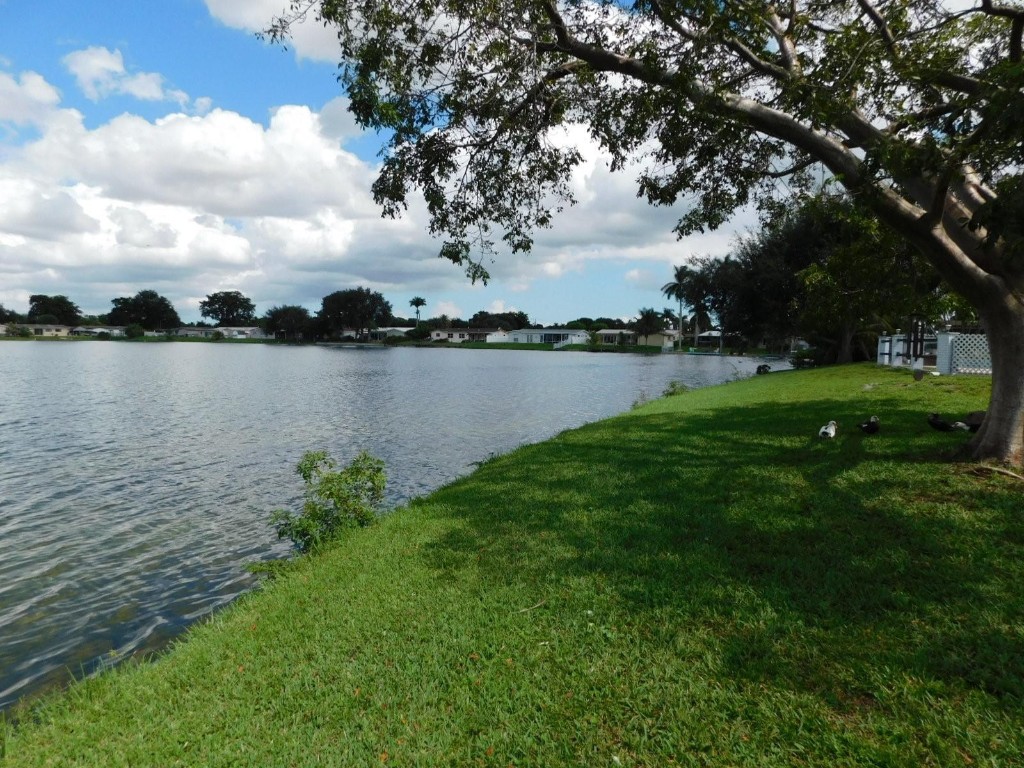 Pasadena Lakes West 69-37 - Residential