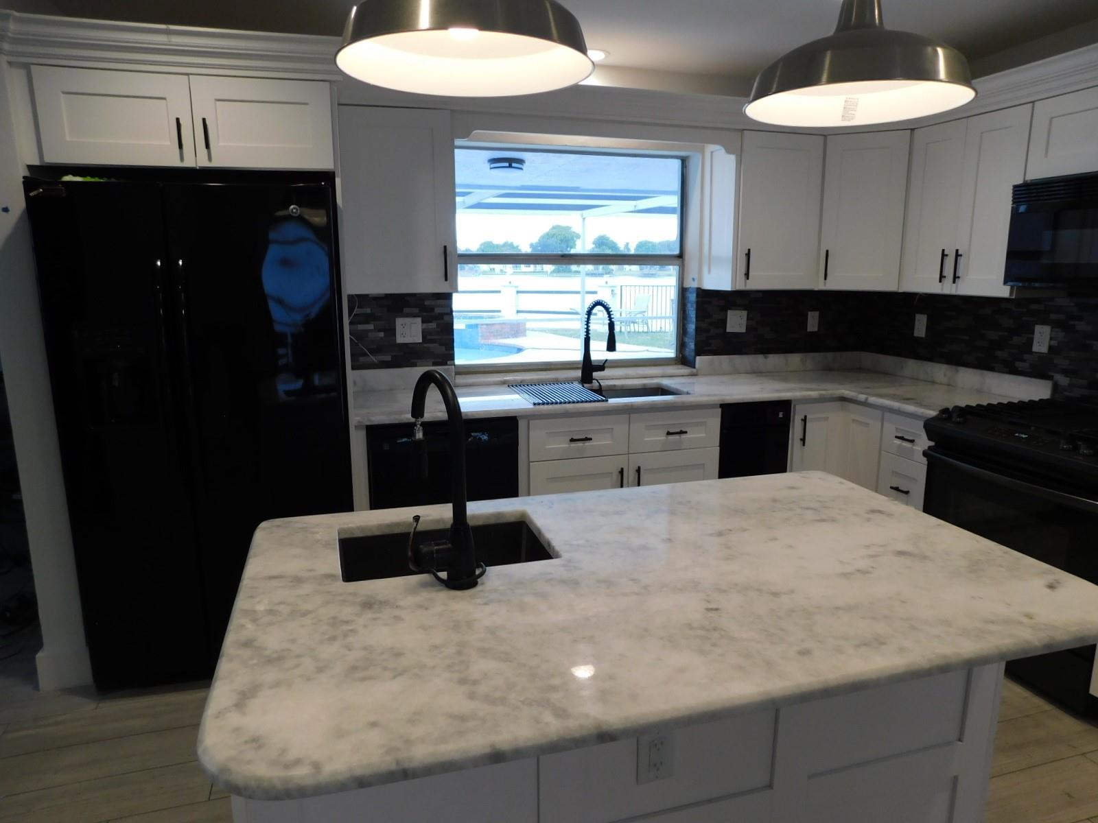 Pasadena Lakes West 69-37 - Residential