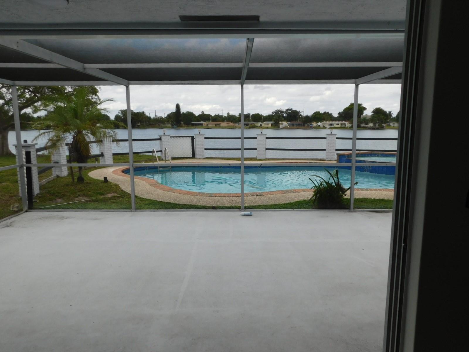 Pasadena Lakes West 69-37 - Residential