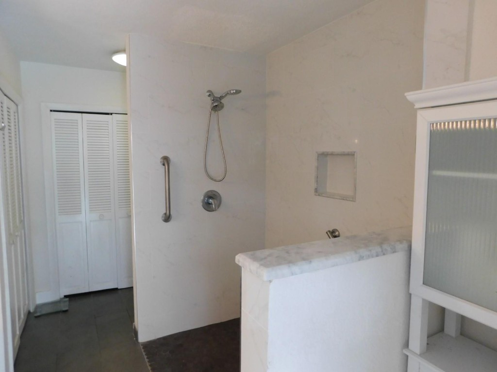 Pasadena Lakes West 69-37 - Residential