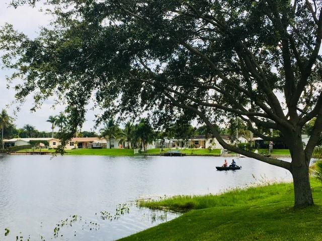 Pasadena Lakes West 69-37 - Residential