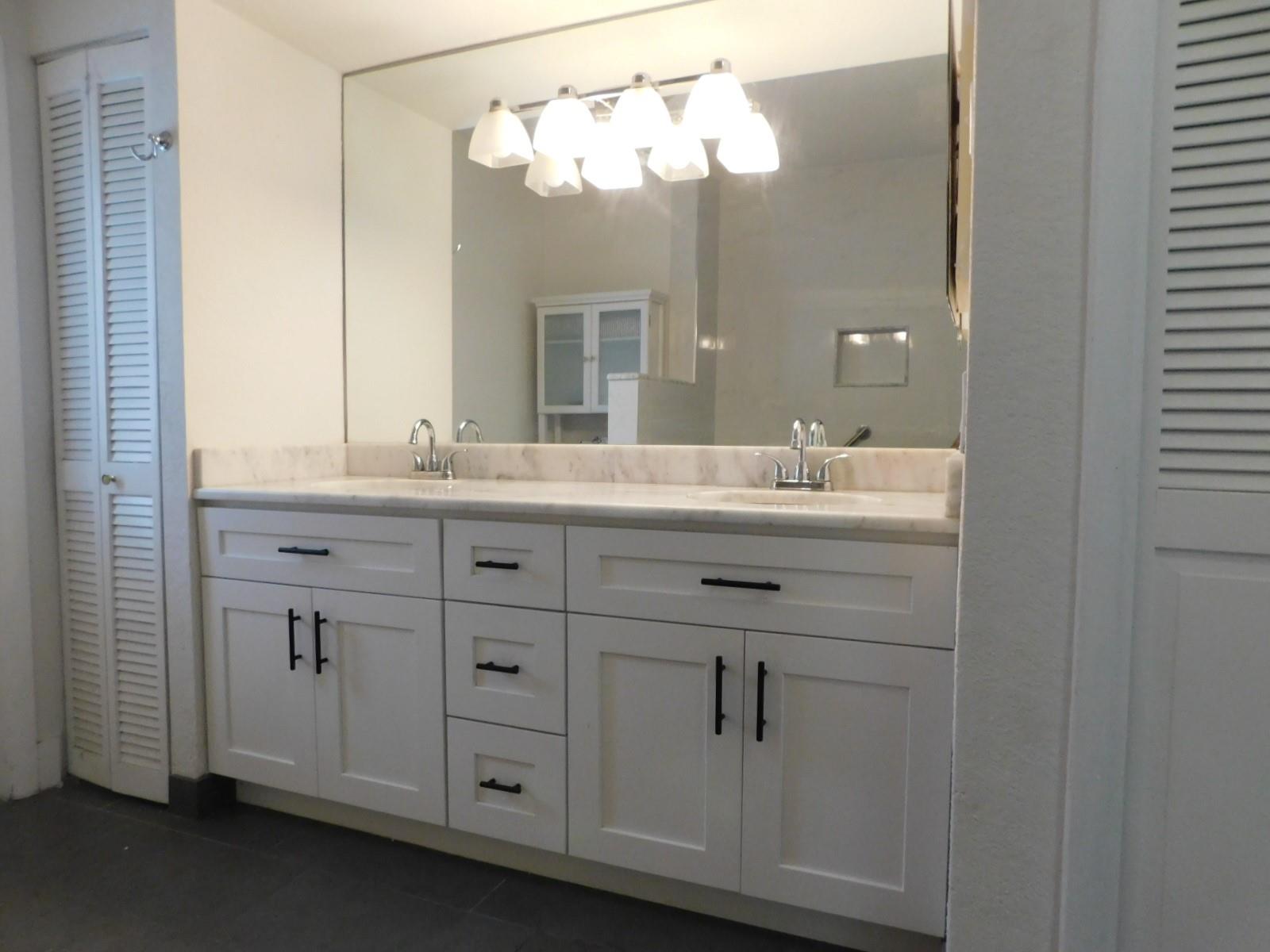 Pasadena Lakes West 69-37 - Residential