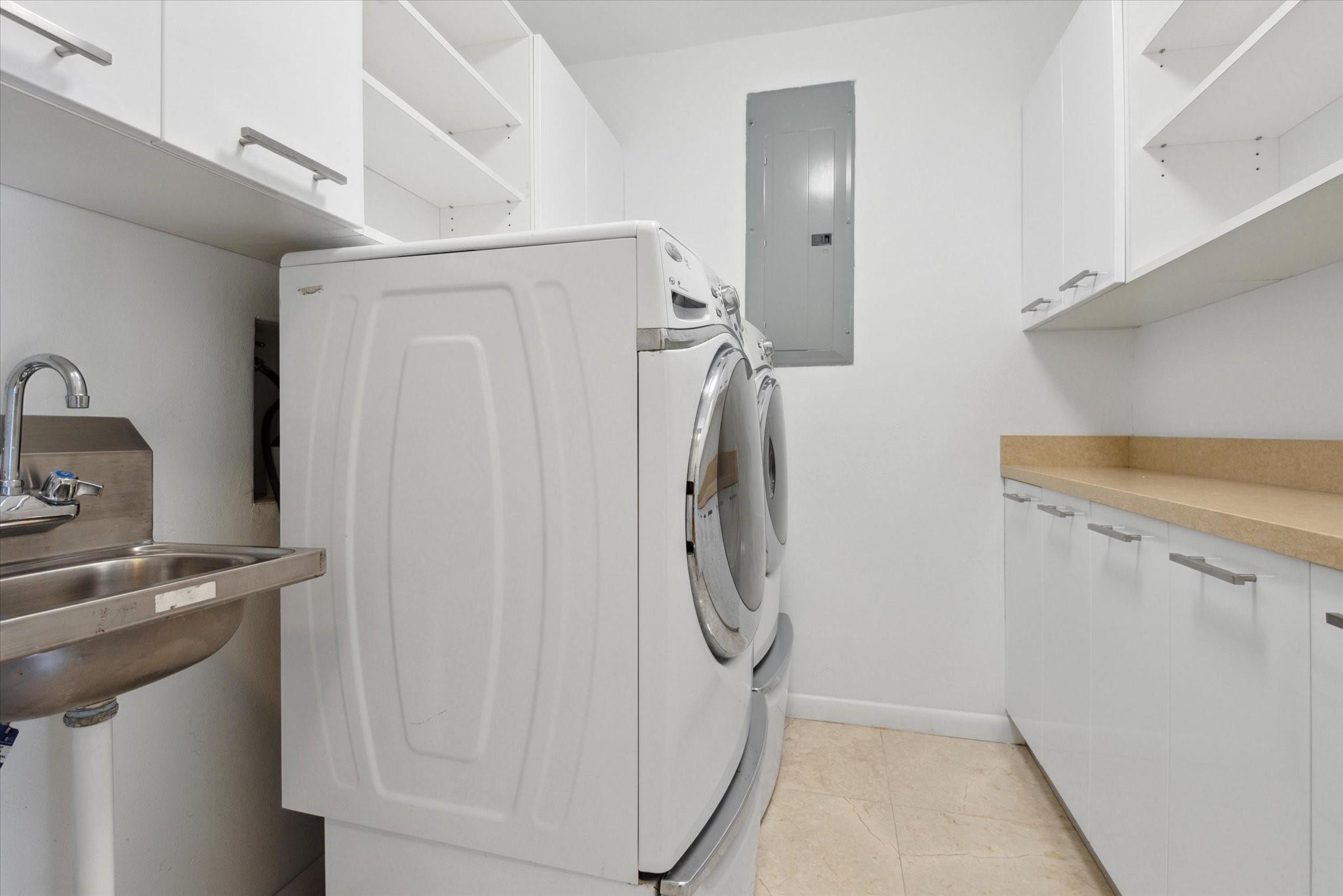 Isla Bahia 47-27 B - Residential Lease