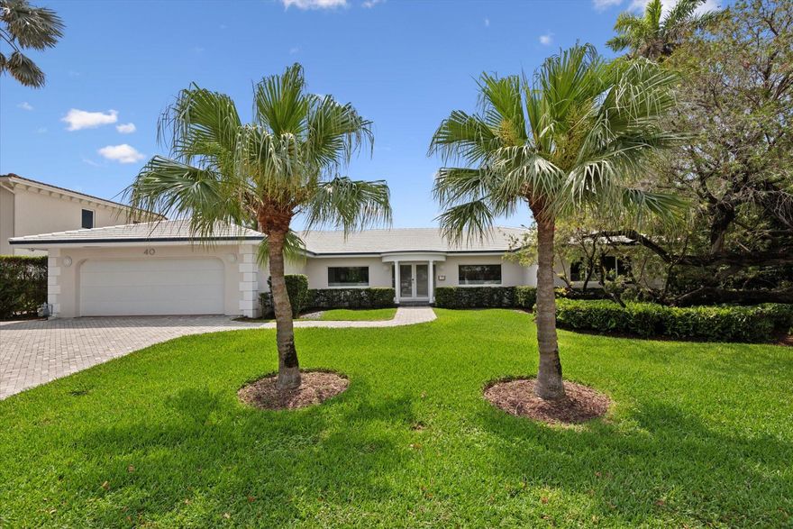 Spectacular location in Harbor Beach. Protected 100 ft. of dockage for your yacht with a wide turning basin and just minutes to the ocean! Light, bright living space with 4 bedrooms, 4 1/2 baths, with generous closet space. Pool and covered patio with southern exposure, perfect for entertaining. Pride of ownership inside and out! Private beach club, marina, and security available. A pleasure to show!