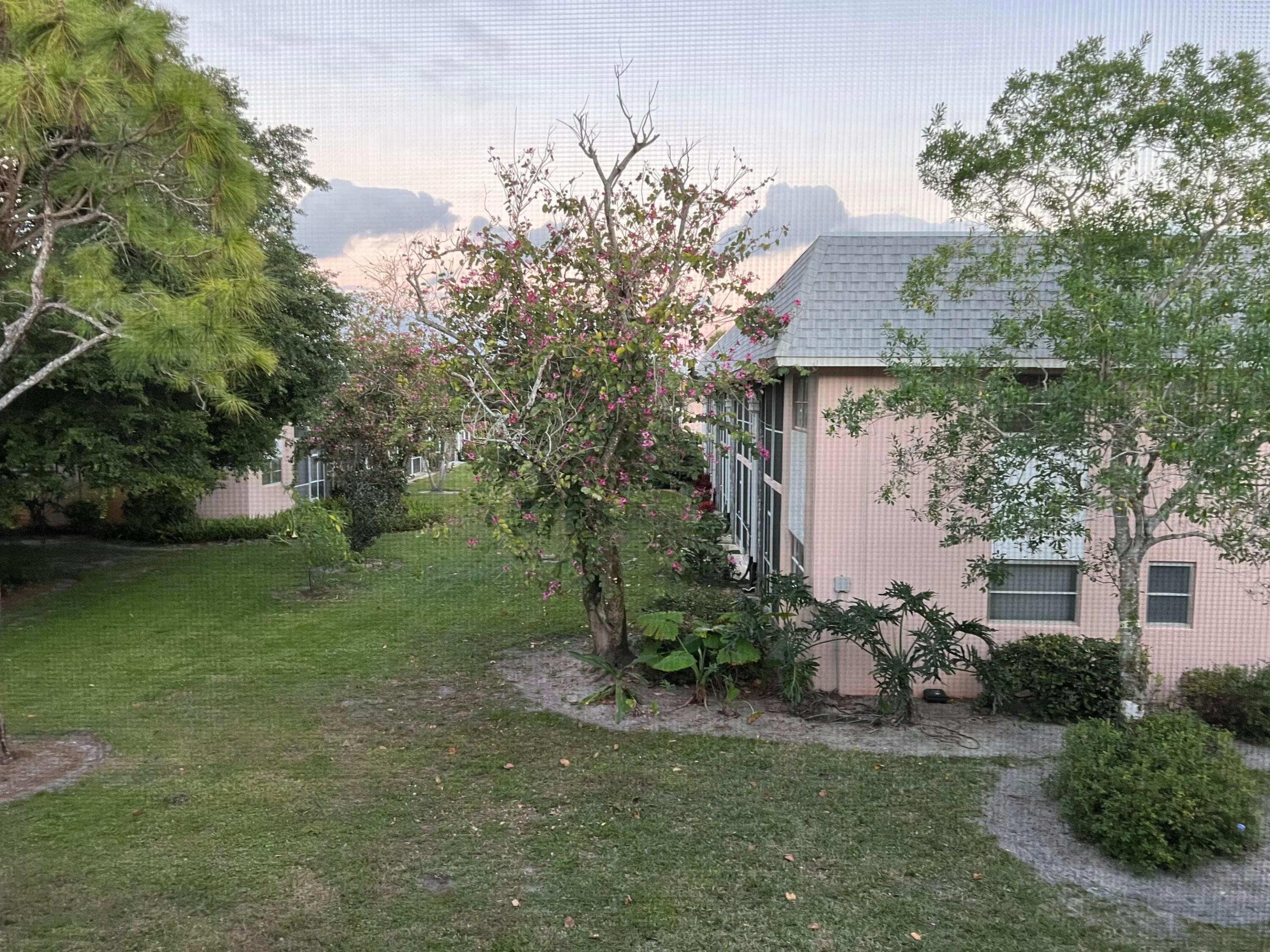 THE LITTLE CLUB - Residential