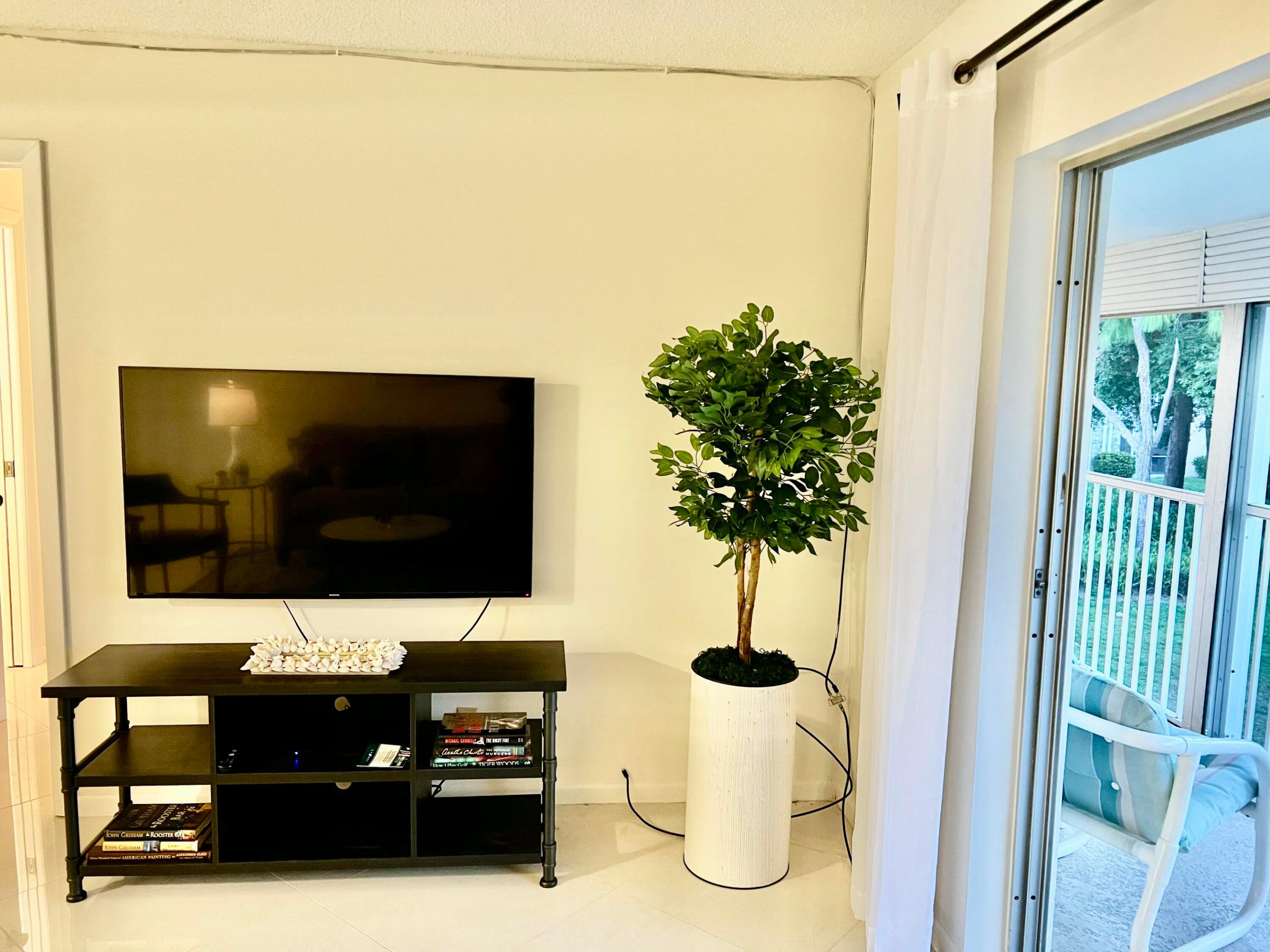 THE LITTLE CLUB - Residential