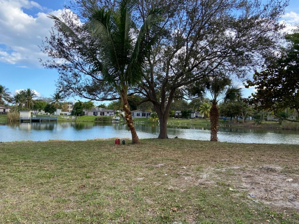 Lake Forest Sec 4 38-4 B - Residential