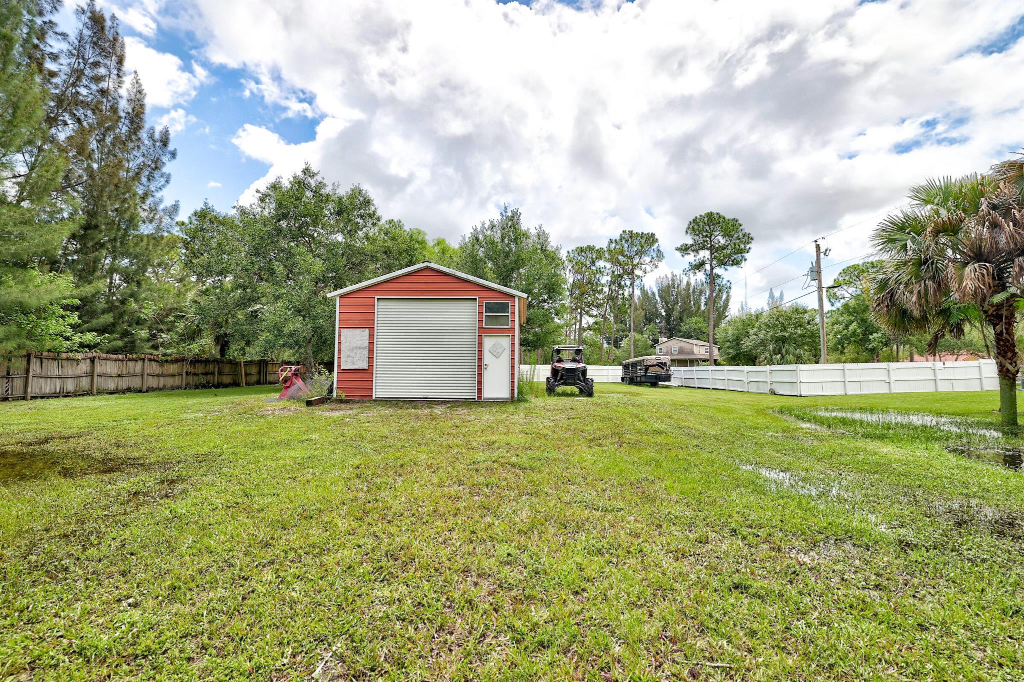 Please request appointment to see property. 8,712 Sqft residential lot in great location. Close to I95 and shopping centers