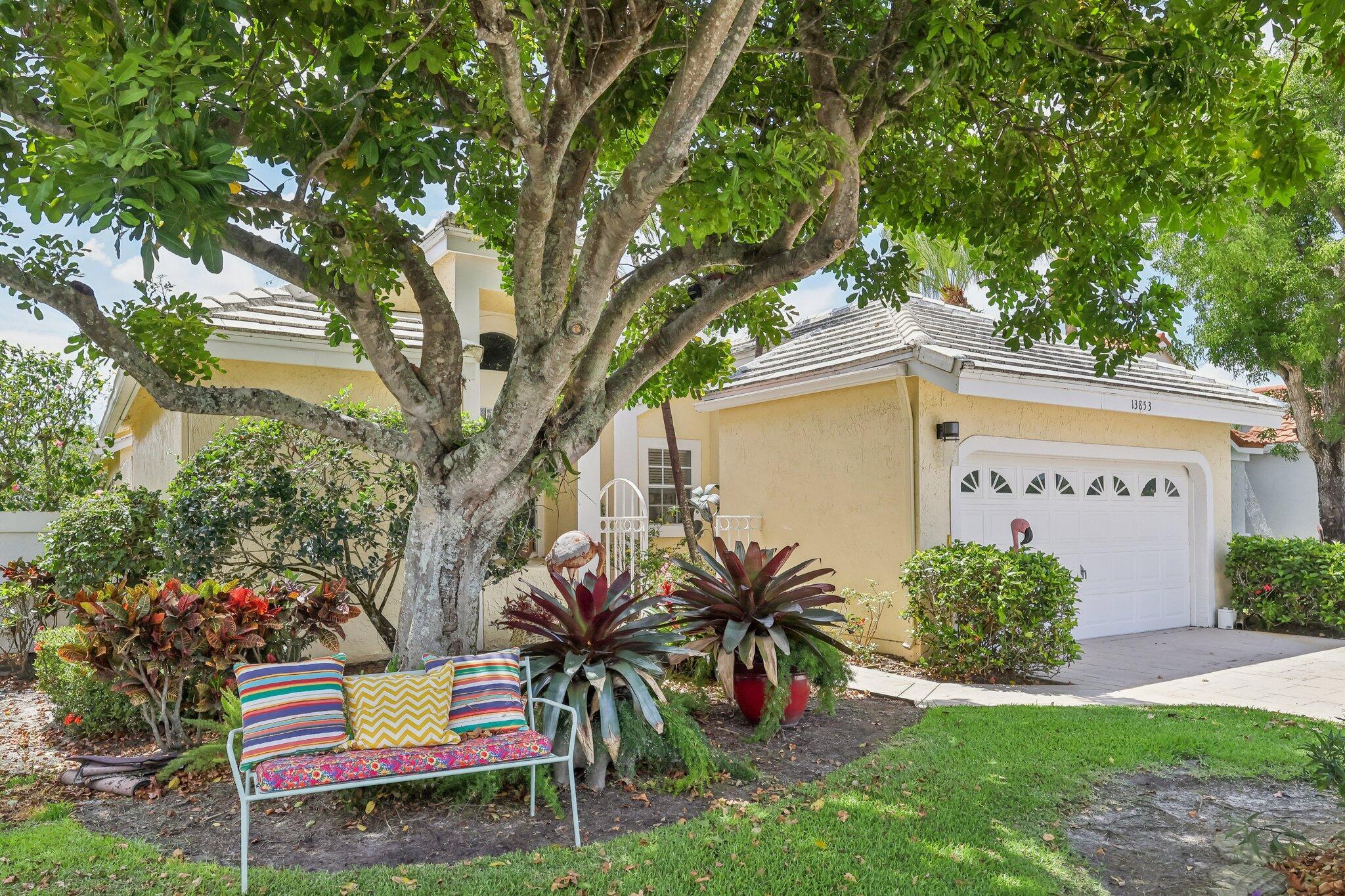 13853 Palm Grove Place