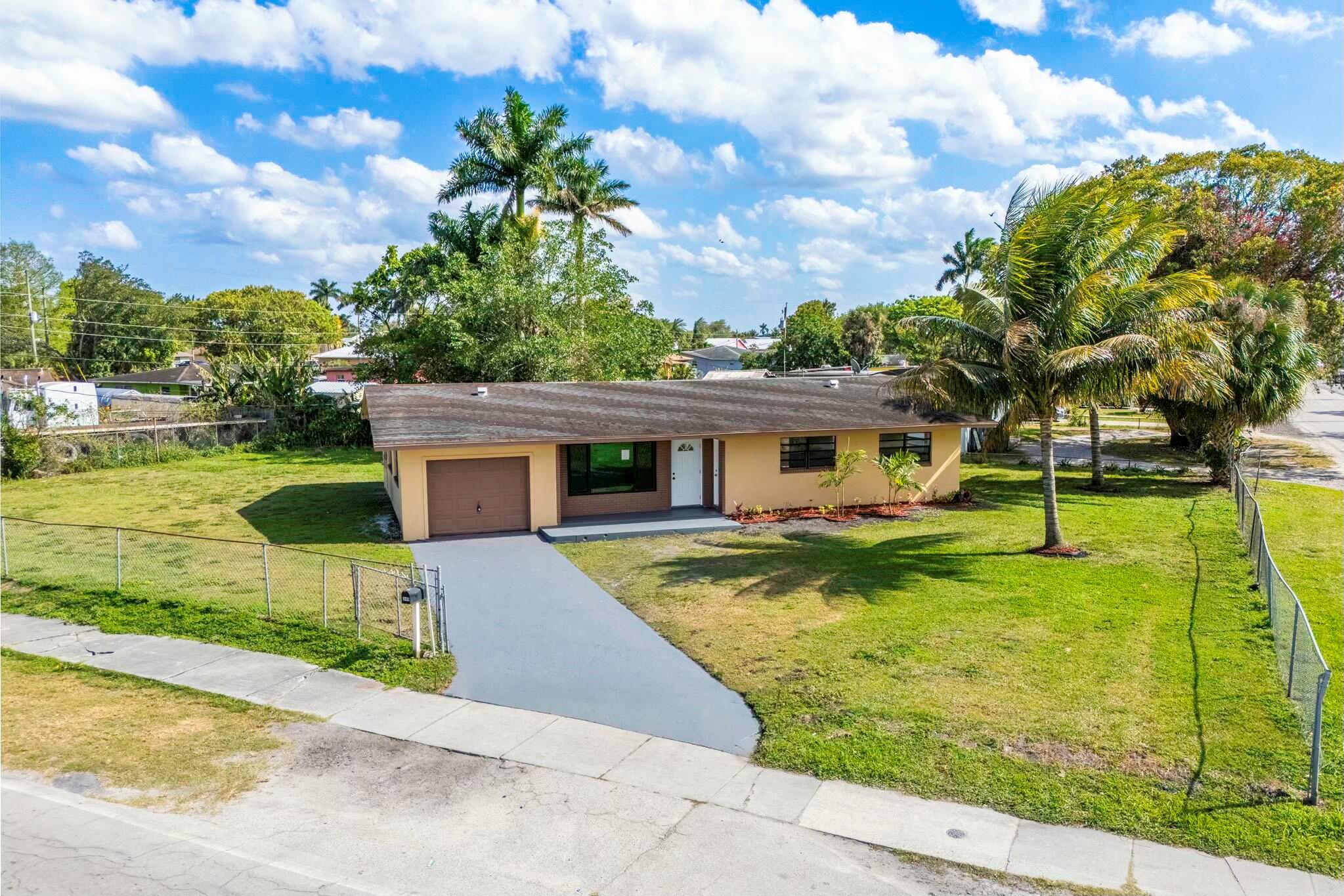 Discover this fantastic home offered at an incredible price! It features a beautifully renovated kitchen and bathroom, along with fresh paint both inside and out. Enjoy the benefits of a corner lot with no HOA and a generous backyard perfect for relaxation.