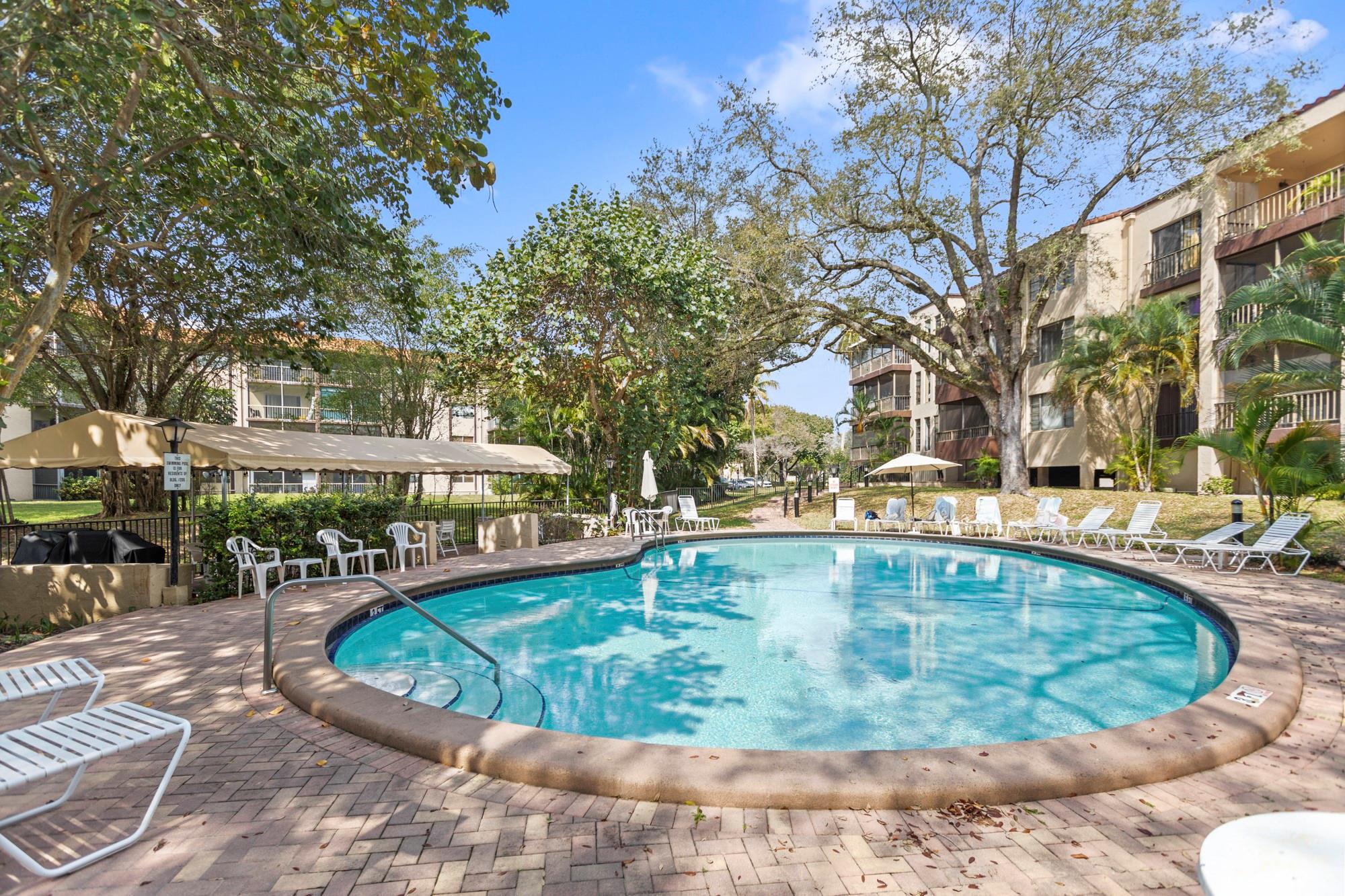 UNIQUE OPPORTUNITY TO OWN THIS 3 BEDROOM CONDO LISTED BELOW APPRAISAL VALUE! WELCOME TO THIS BEAUTIFUL & INVITING PLACE TO CALL HOME! ENJOY THIS SPACIOUS CORNER UNIT READY FOR YOU IN GATED COMPLEX AT THE FALLS OF INVERRARY. LIVE IN THIS PEACEFUL AND SERENE ENVIRONMENT WITH NO SHARED WALLS WITH NEIGHBORS, FEELS LIKE A PRIVATE HOME. LIGHT AND OPEN OPEN CONCEPT IN PEACEFUL ENVIRONMENT. KITCHEN HAS NEW APPLIANCES INCLUDING INDUCTION COOKTOP & CHERRY WOOD CABINETS. INDOOR GARAGE, HEATED POOL, CABLE INCLUDED, EXTRA STORAGE, GUEST PARKING AND MUCH MORE. . .THE TIME IS NOW AS INVERRARY IS PLANNING NEW GOLF COMMUNITY WITH NEW NEW HOMES AND PARKS!