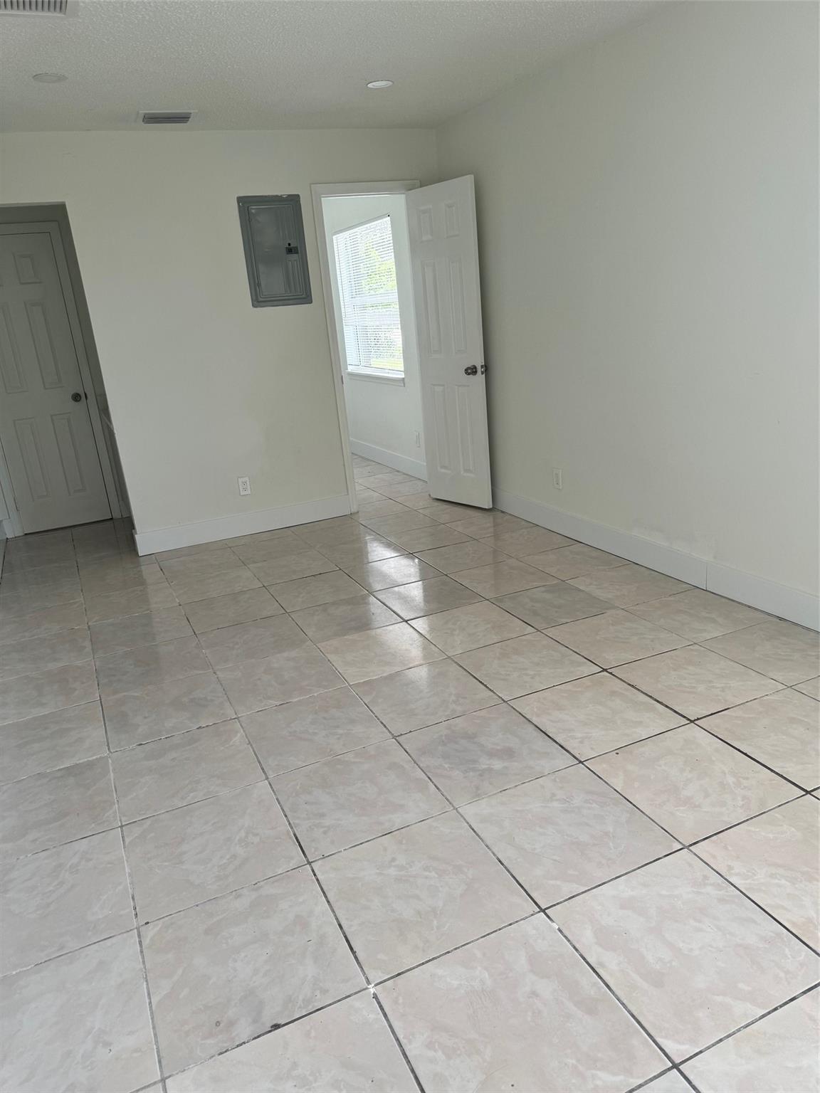 2780 NW 14th Ct 1A