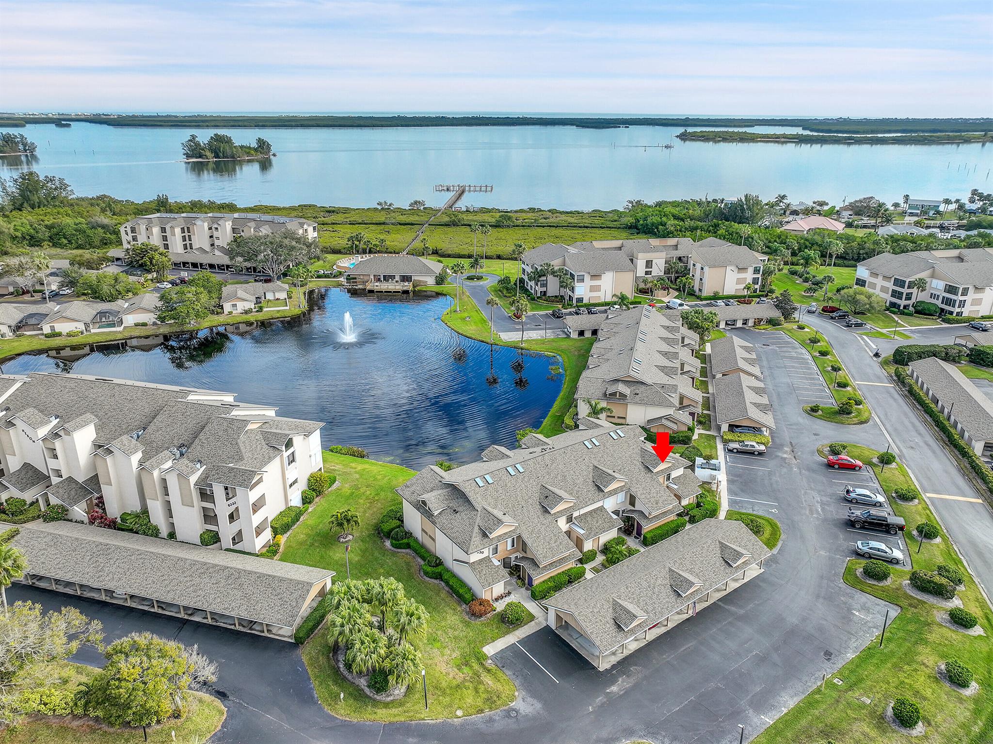 REFLECTIONS ON THE RIVER - Residential