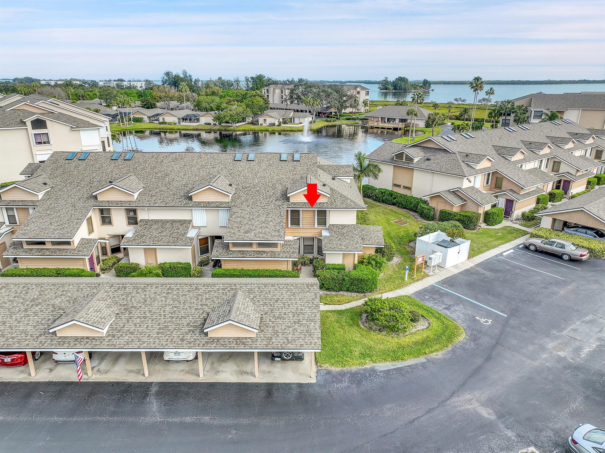 REFLECTIONS ON THE RIVER - Residential