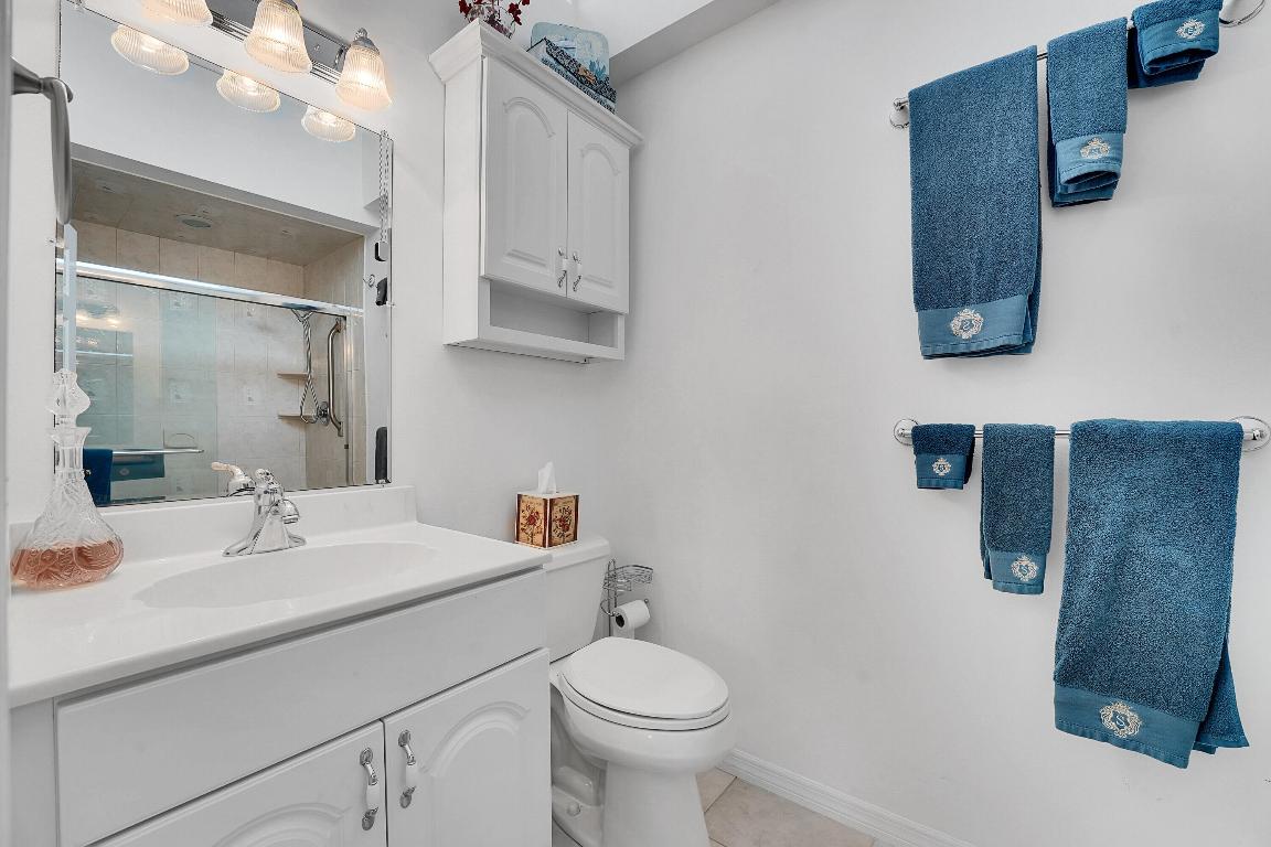 REFLECTIONS ON THE RIVER VIII - Residential