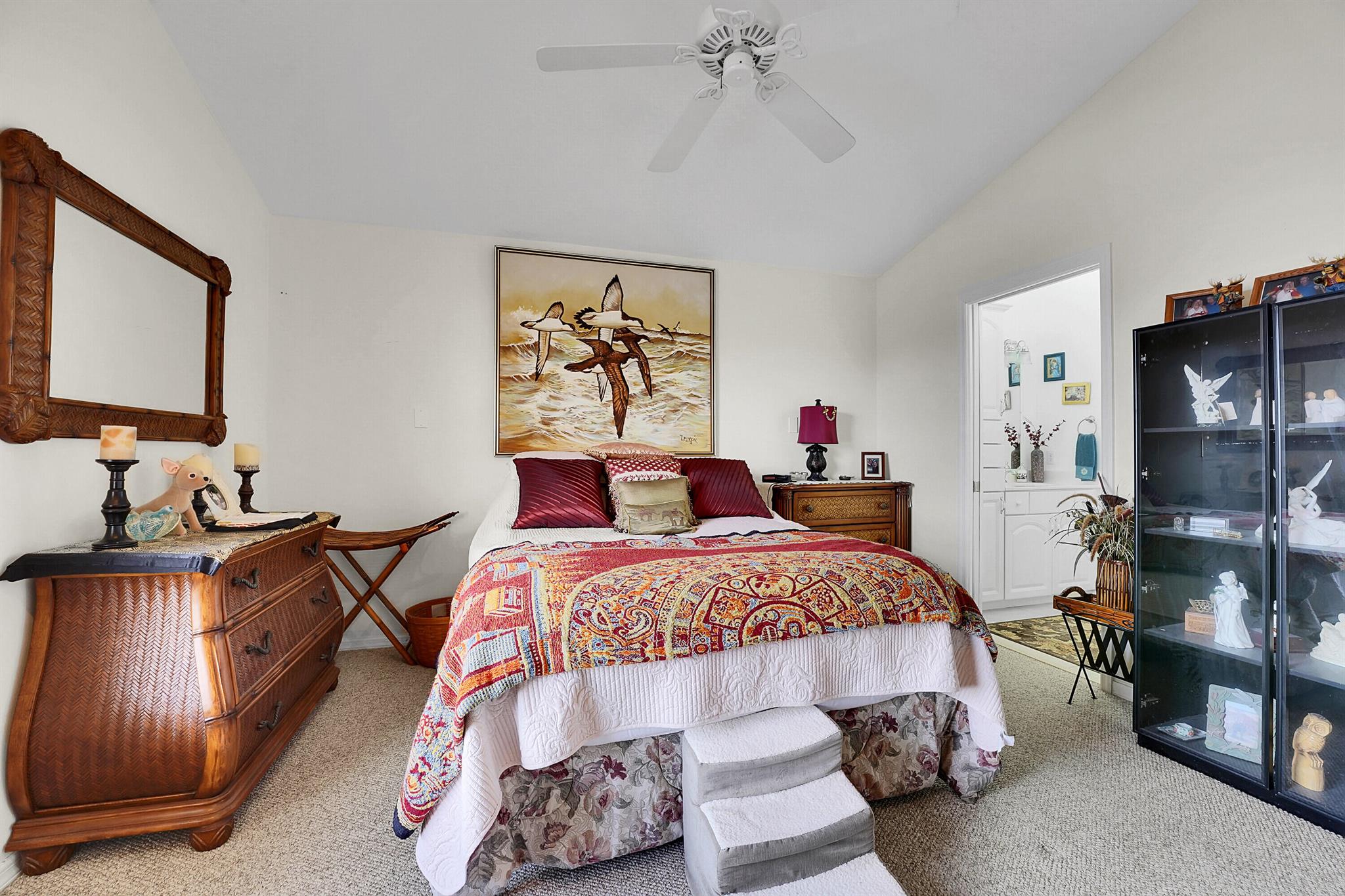 REFLECTIONS ON THE RIVER - Residential