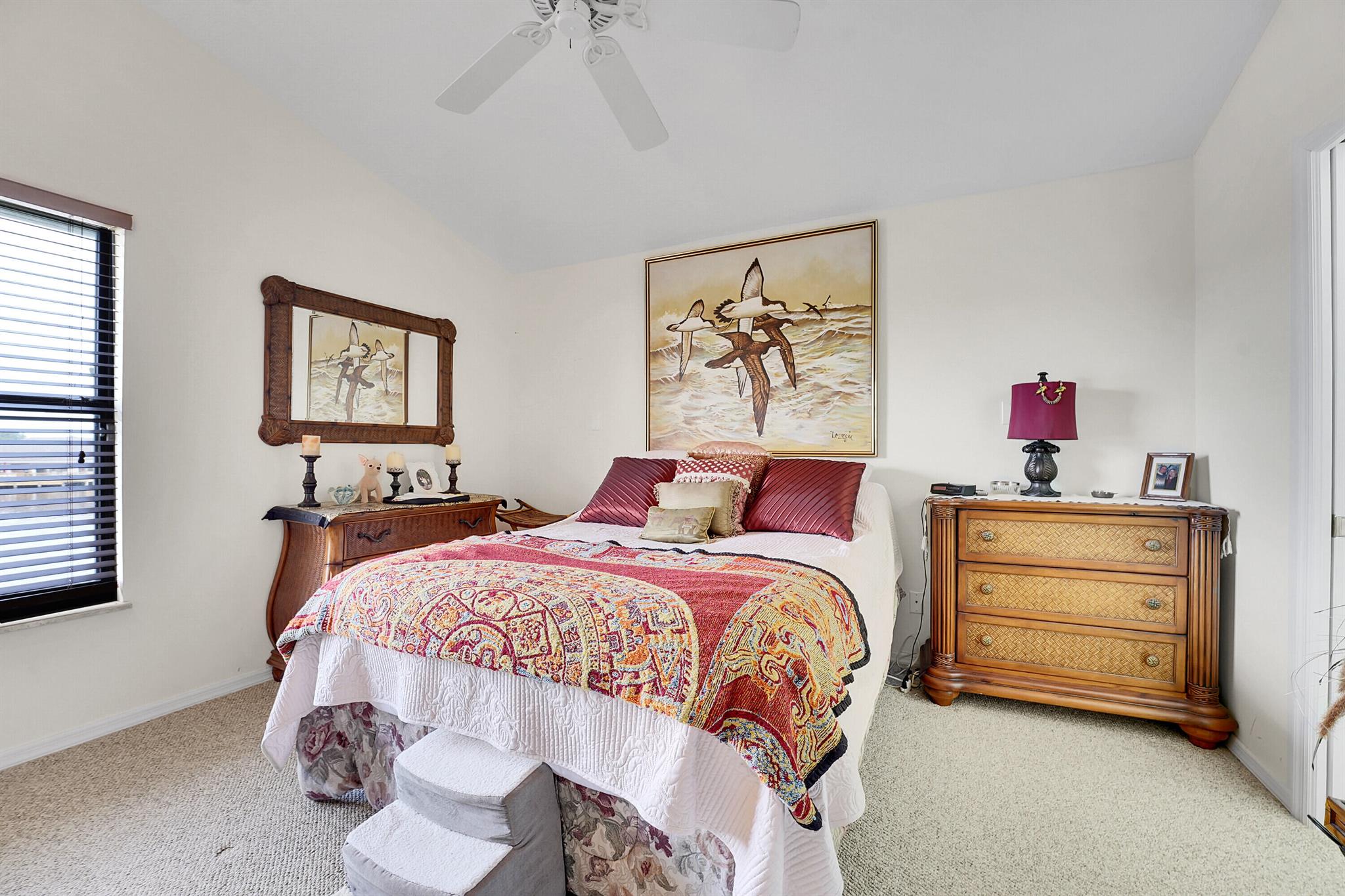 REFLECTIONS ON THE RIVER - Residential