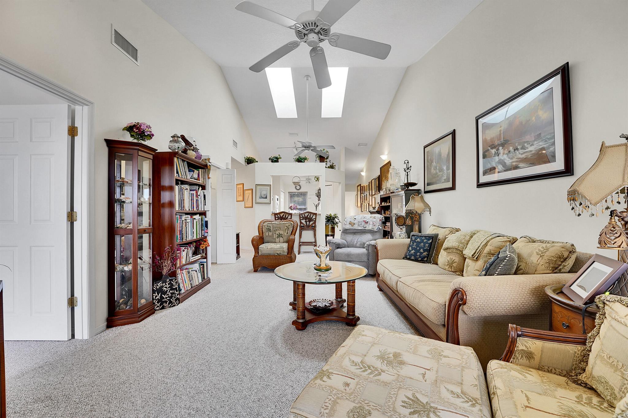 REFLECTIONS ON THE RIVER - Residential