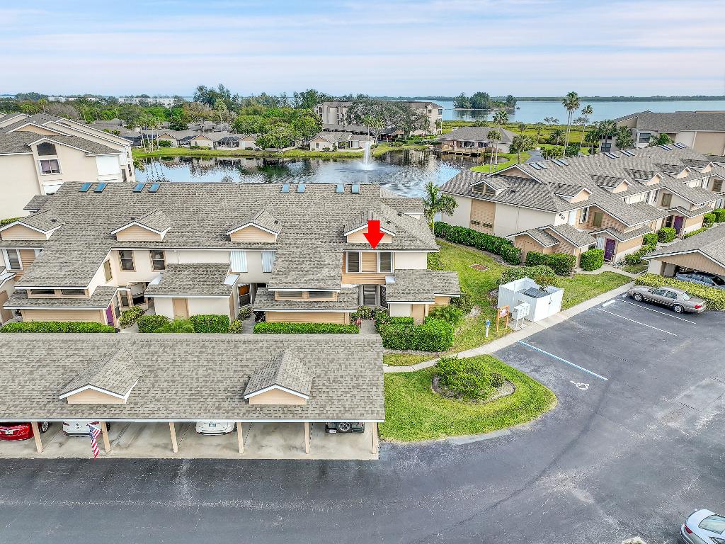 REFLECTIONS ON THE RIVER VIII - Residential