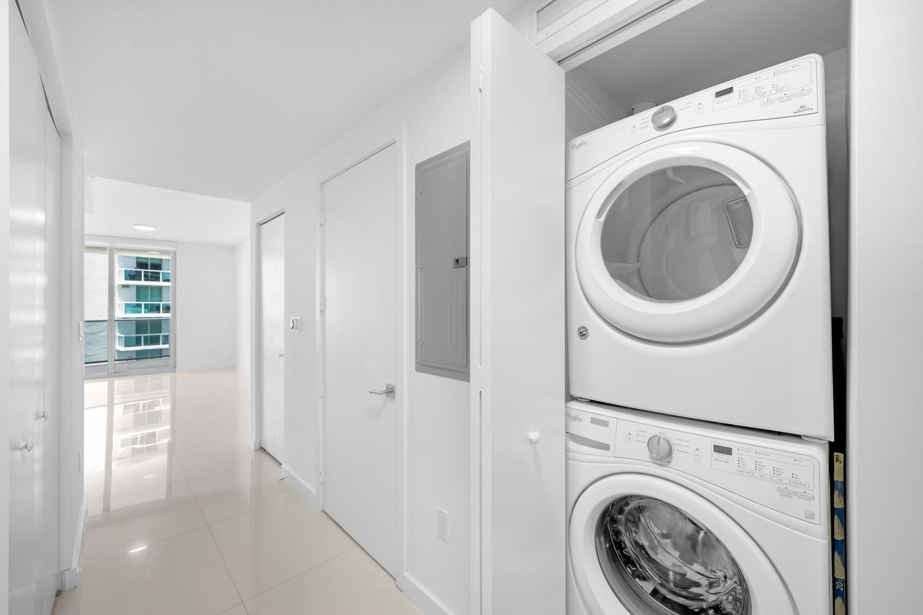 ARIA ON THE BAY CONDO - Residential Lease