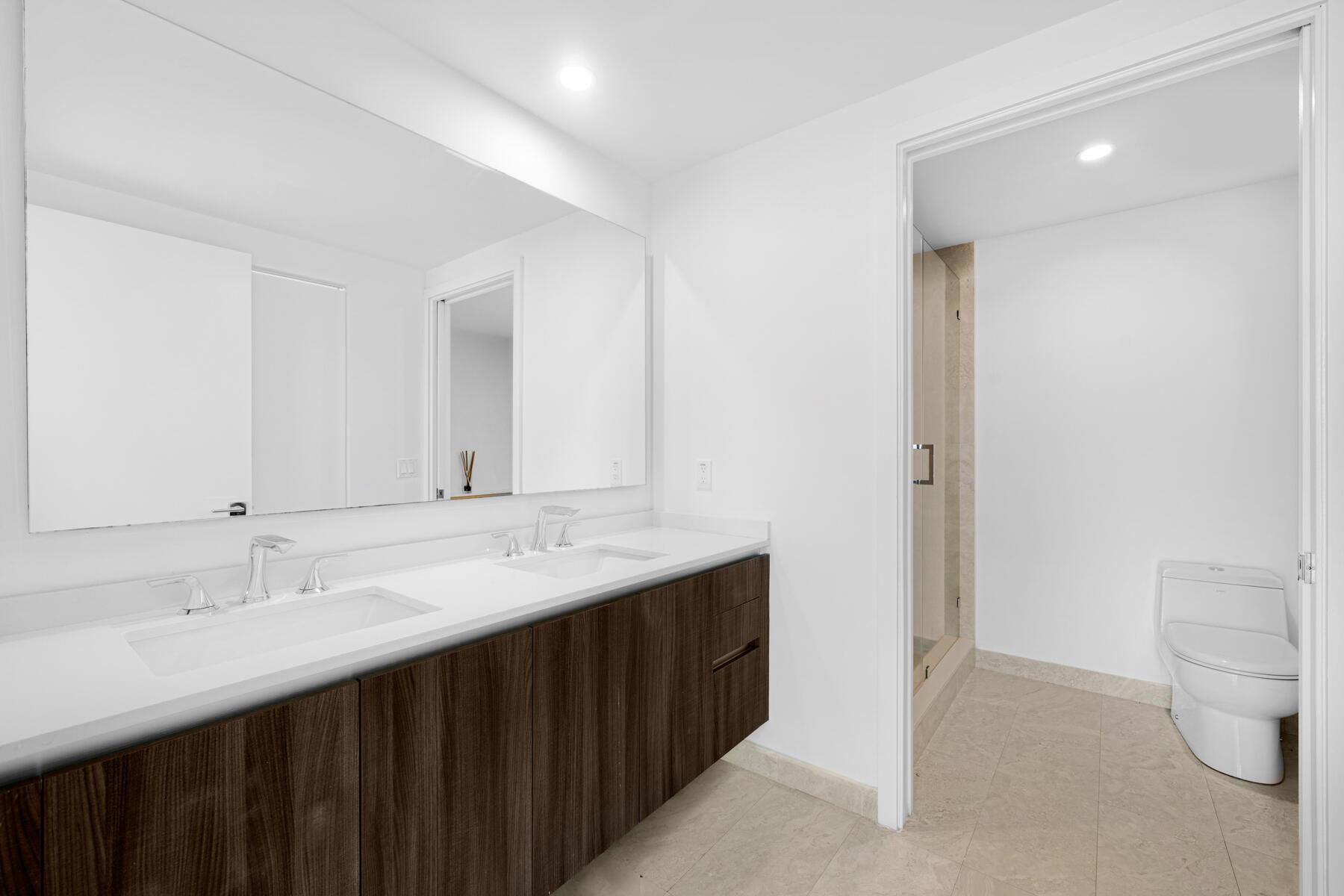 ARIA ON THE BAY CONDO - Residential Lease