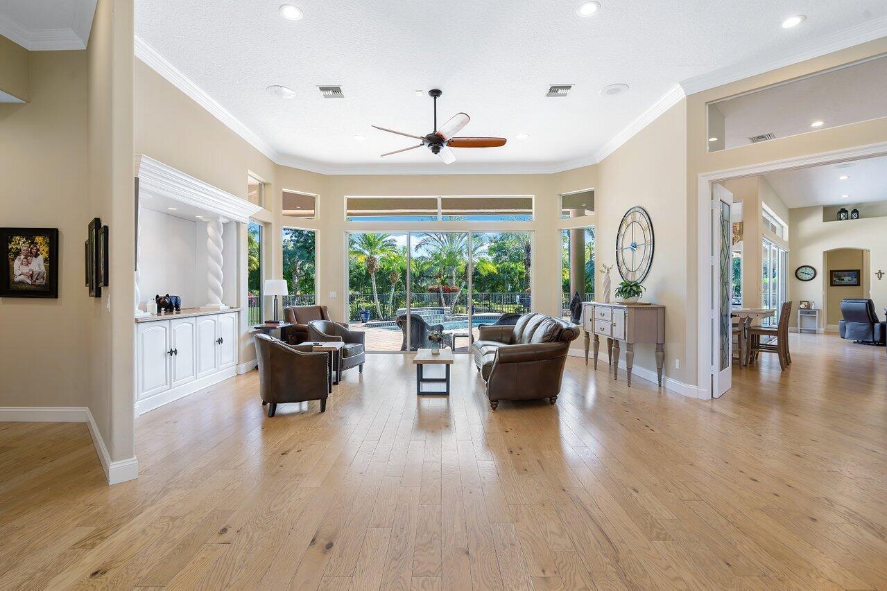 STEEPLECHASE - Residential