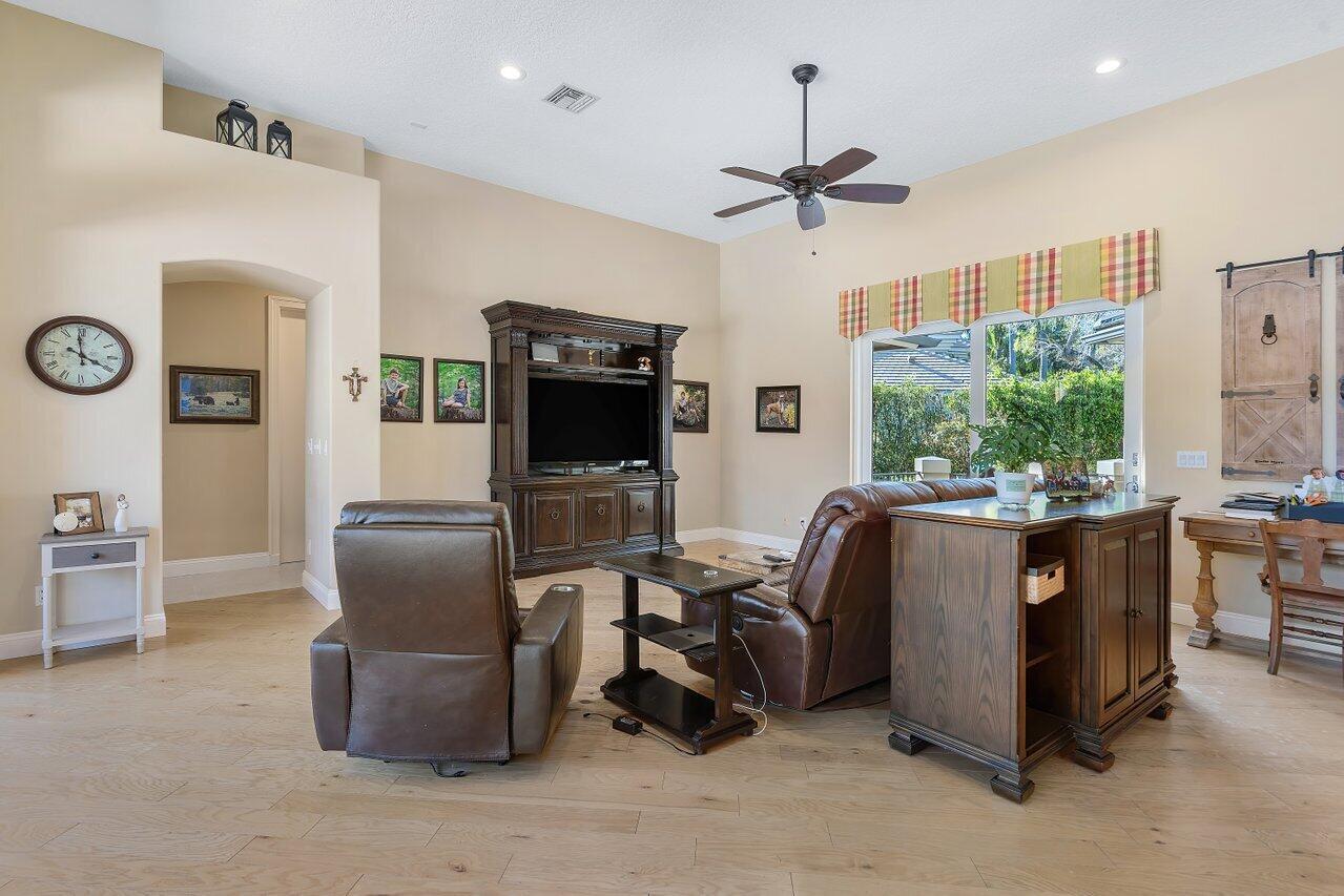 STEEPLECHASE - Residential