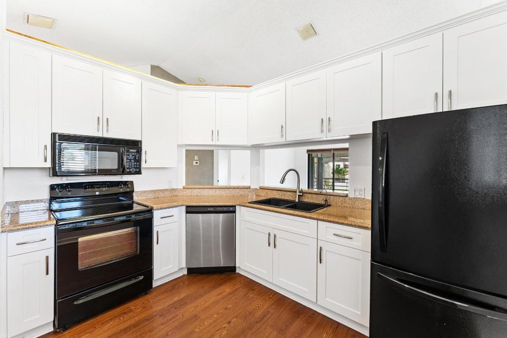 Photo of 18 Via De Casas Sur #205, Boynton Beach, FL 33426 (MLS # R11127458)