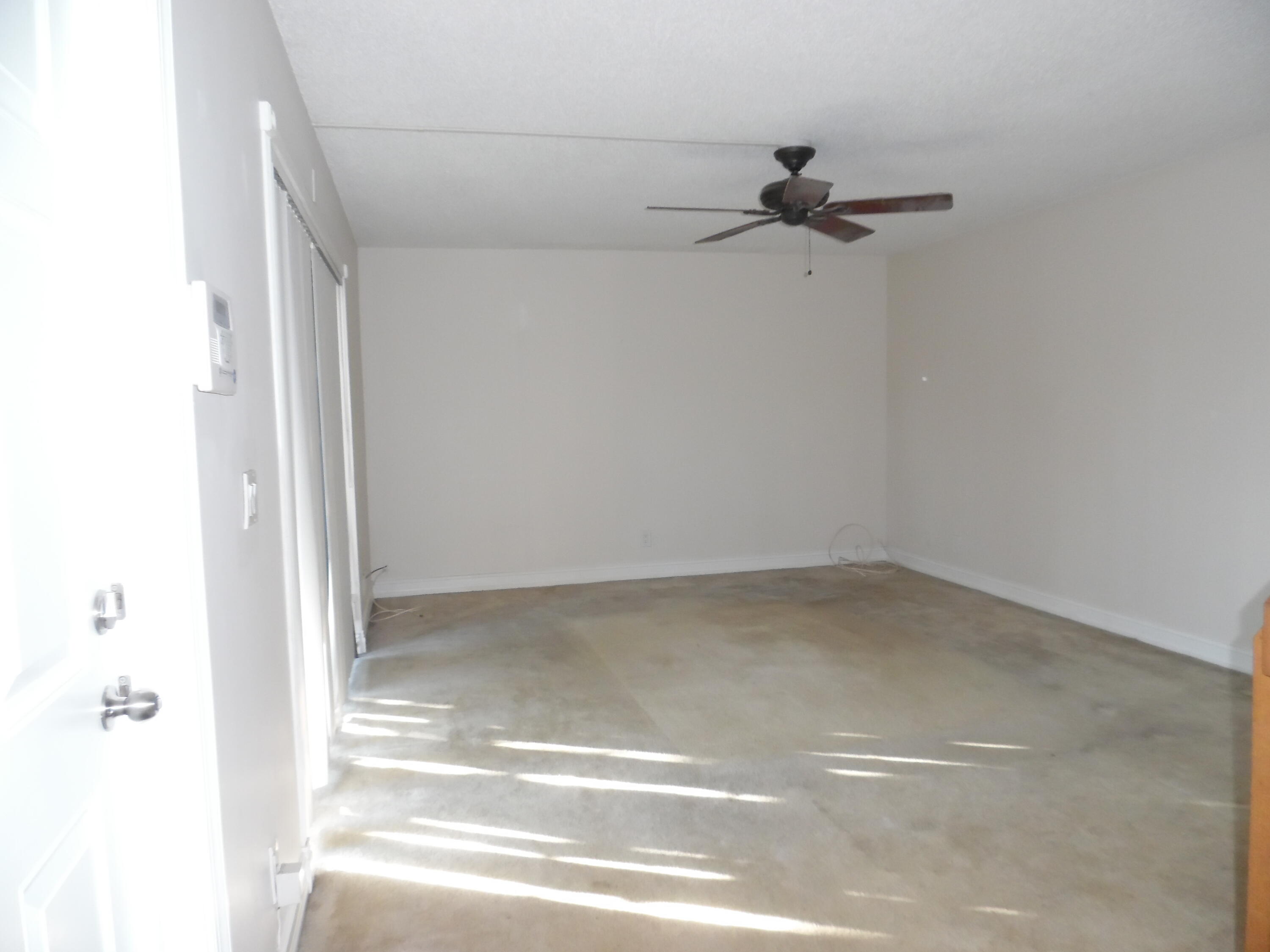 LAKEWOOD OF PALM SPRINGS - Residential