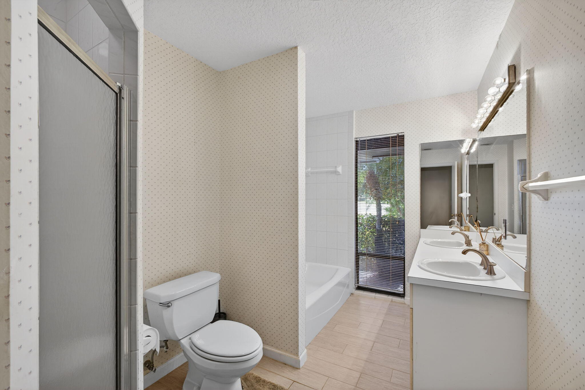 Bay Hill Estates - Residential