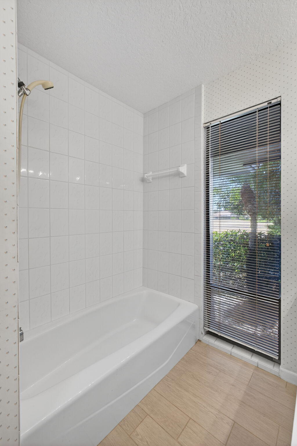 Bay Hill Estates - Residential