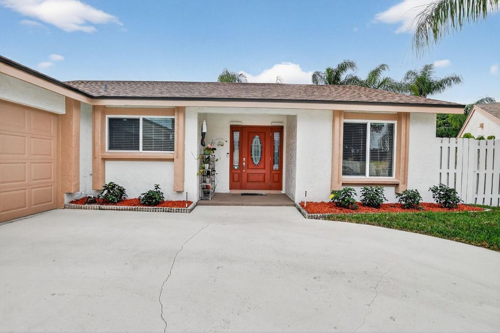 Photo of 21725 Chimney Rock Park Circle, Boca Raton, FL 33428 (MLS # F10545354)