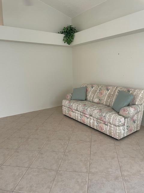 FAIRFIELDS LACUNA 1-A - Residential