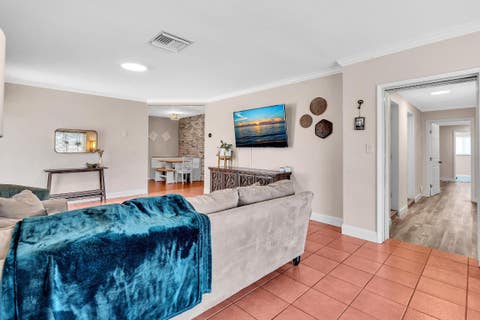 Tiny photo for 1311 NE 42nd Street, Oakland Park, FL 33334 (MLS # F10504952)