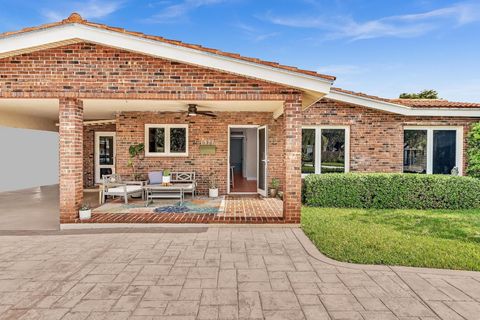 Tiny photo for 1311 NE 42nd Street, Oakland Park, FL 33334 (MLS # F10504952)
