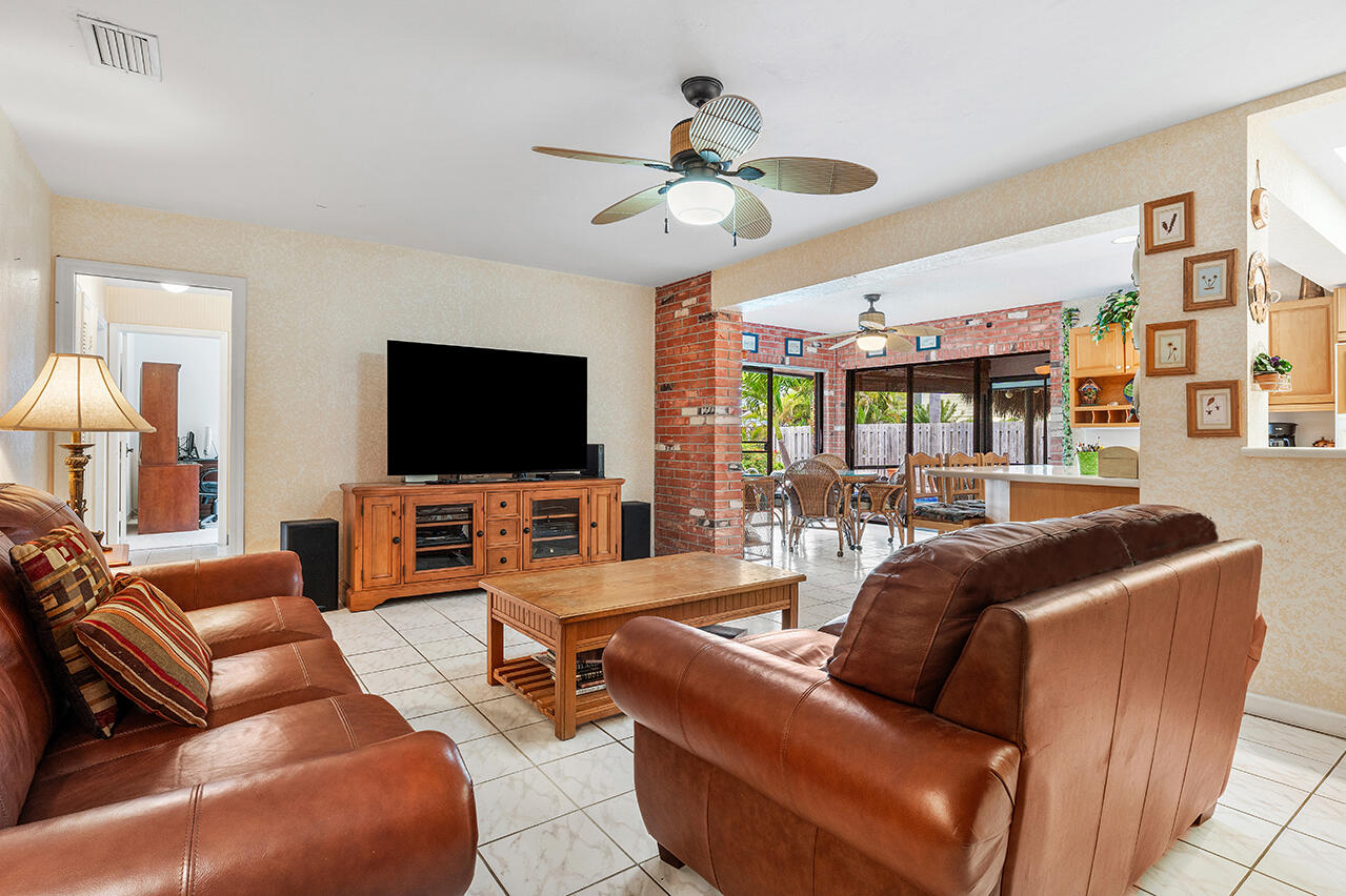 BLUE INLET - Residential