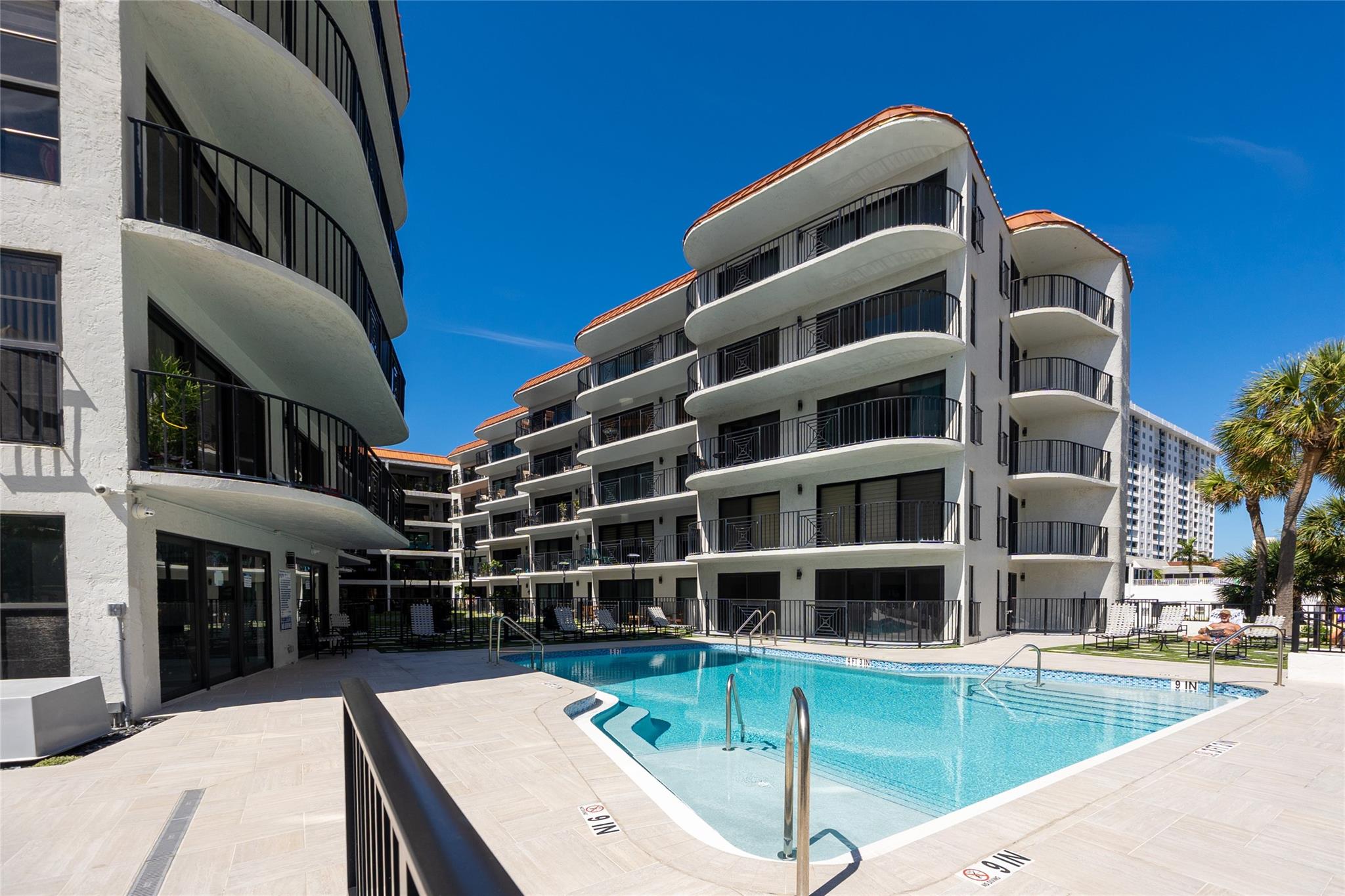 TRADEWINDS BY THE SEA - Residential