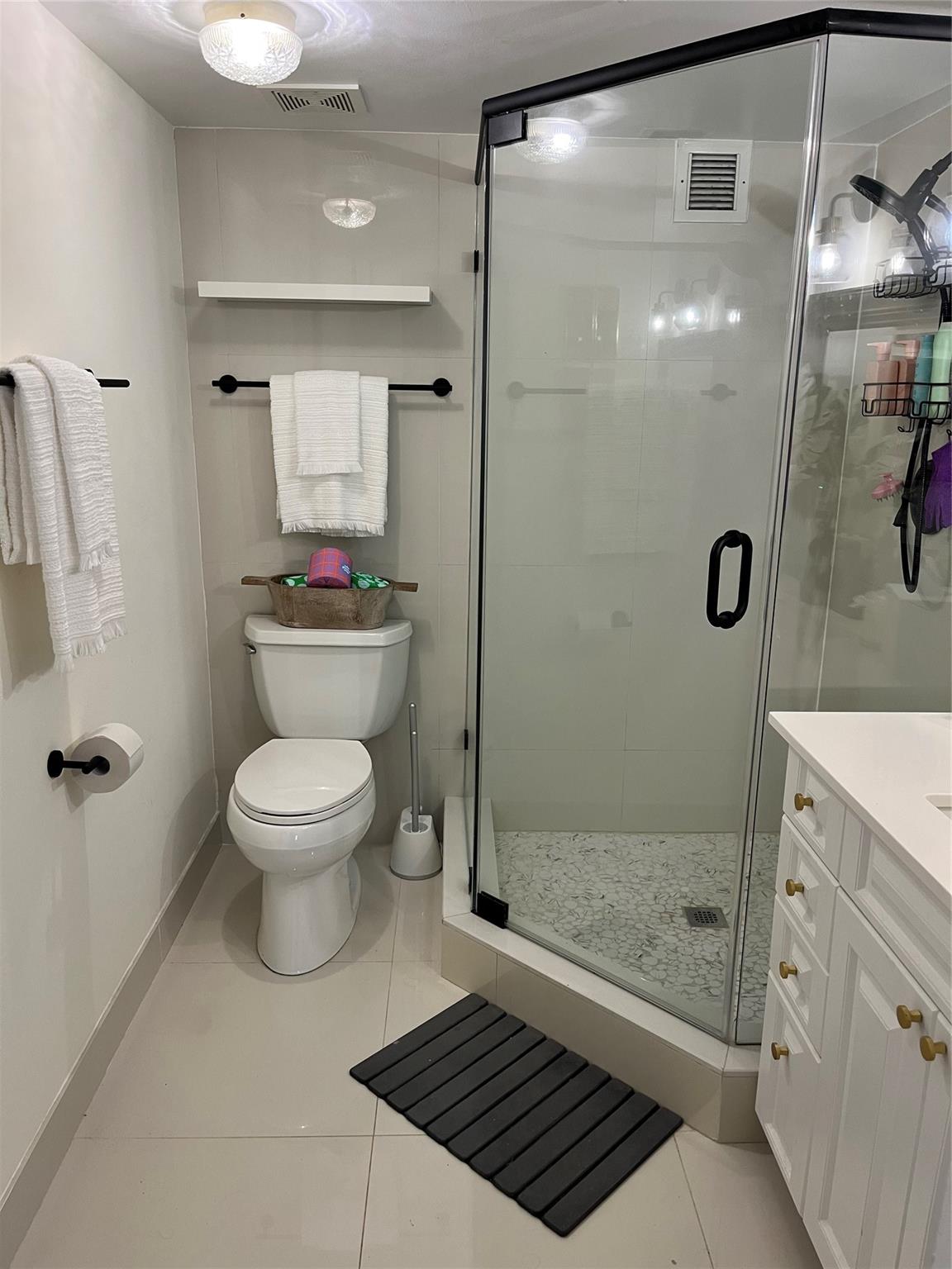 TRADEWINDS BY THE SEA - Residential